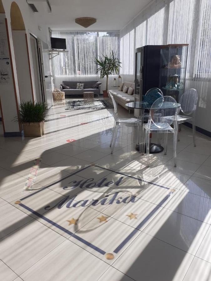Hotel Marika Римини Экстерьер фото