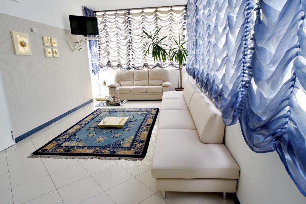 Hotel Marika Римини Экстерьер фото