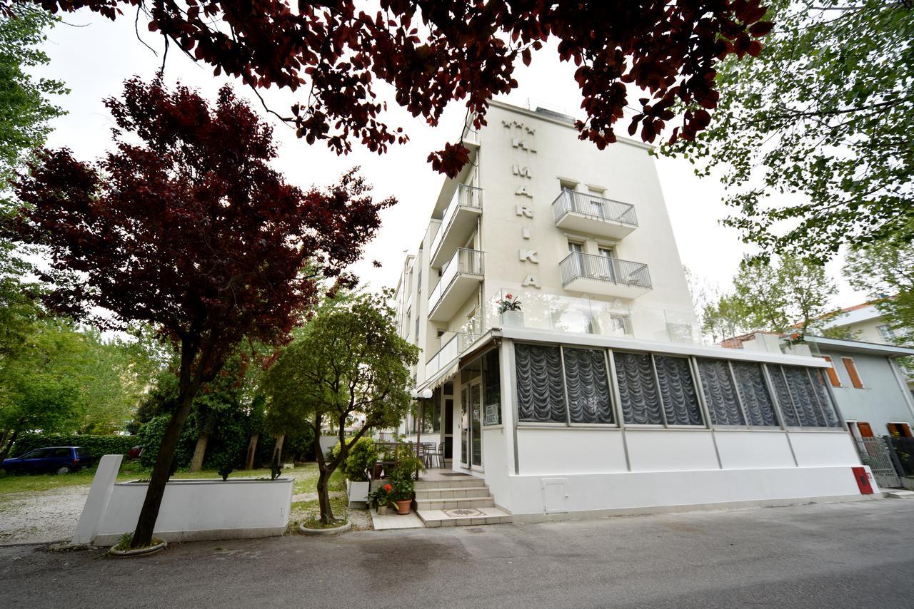 Hotel Marika Римини Экстерьер фото