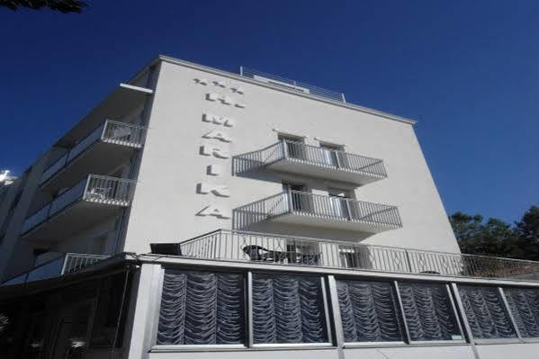 Hotel Marika Римини Экстерьер фото